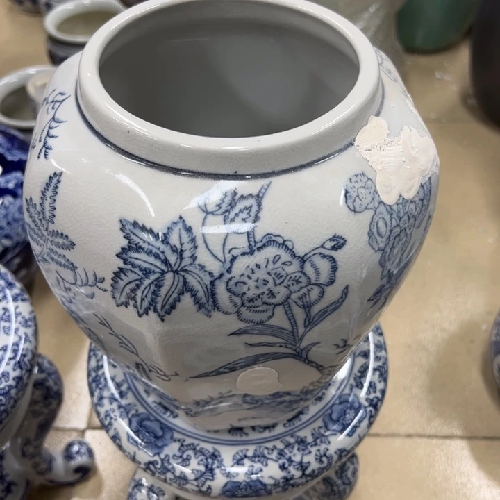 瓷片微瑕。。。。。。。。。。。
