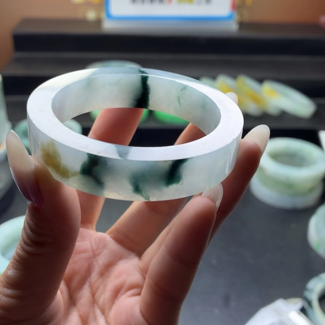 依***然定制翡翠未镶嵌翡翠