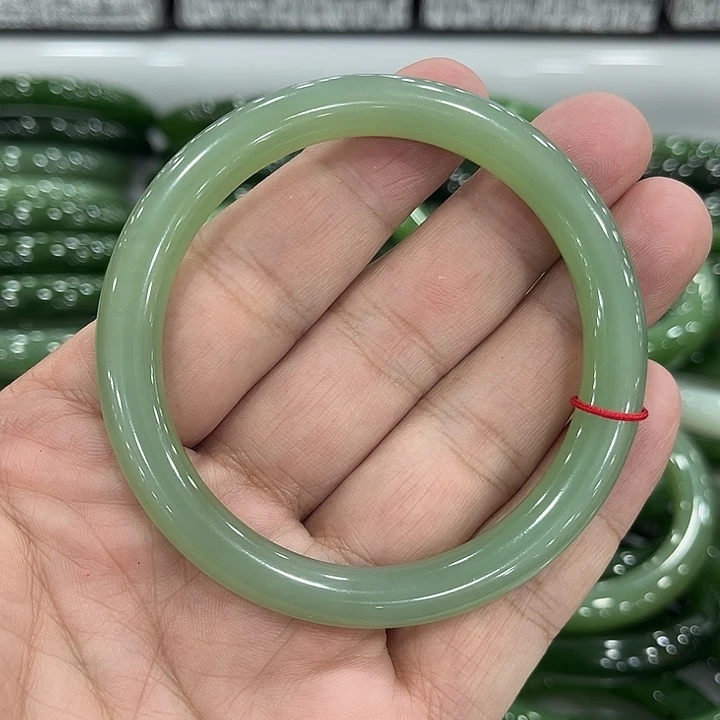 和田玉未镶嵌手镯57～0