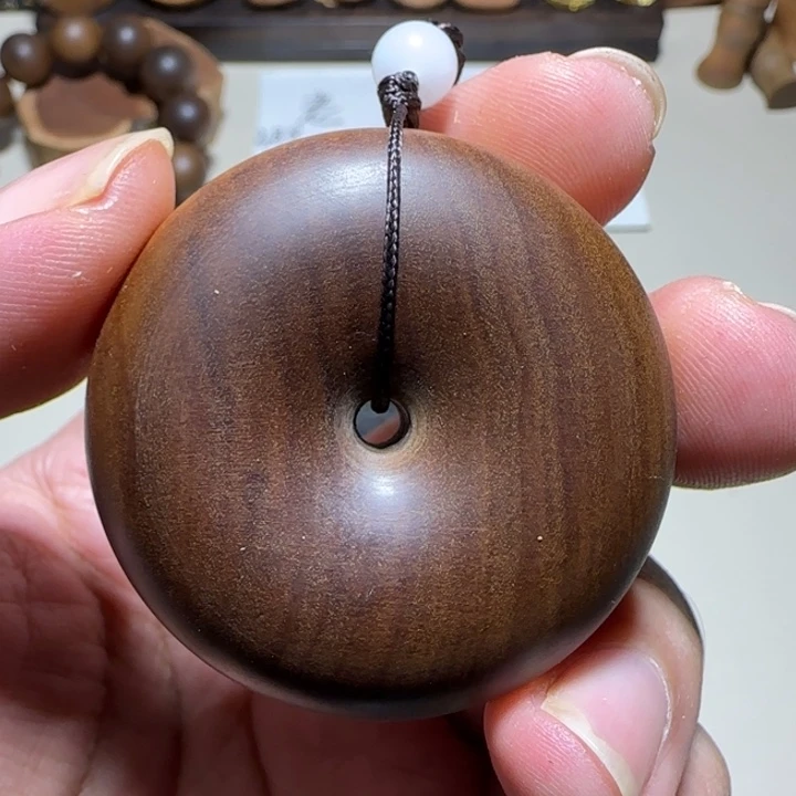 老山檀香5×2黑肉面包圈奶香甜沉水