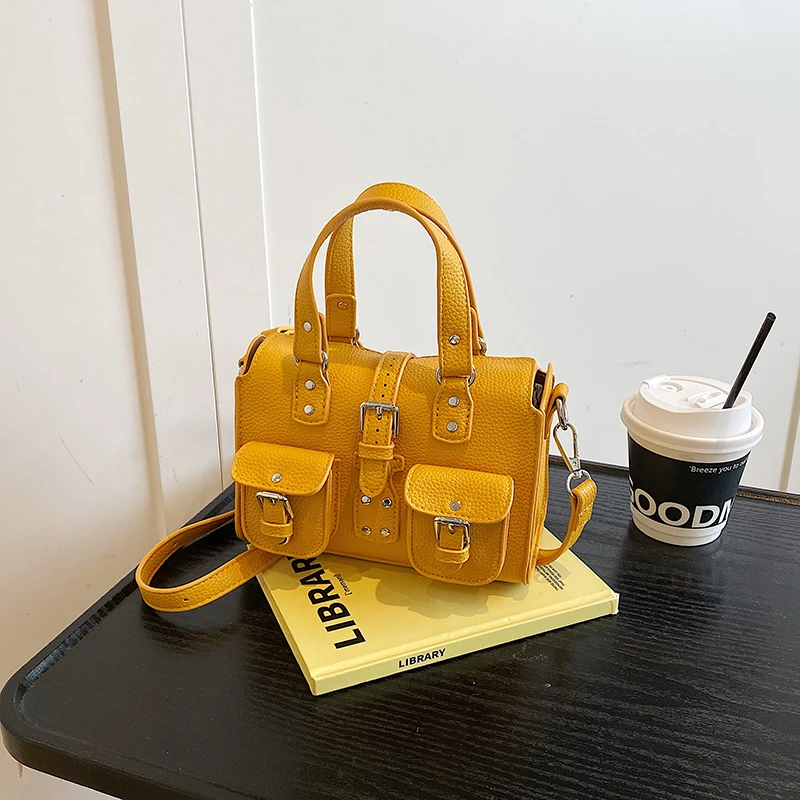 2025新款高端精致通勤女士单肩斜跨包休闲百搭复古方包质感手提包