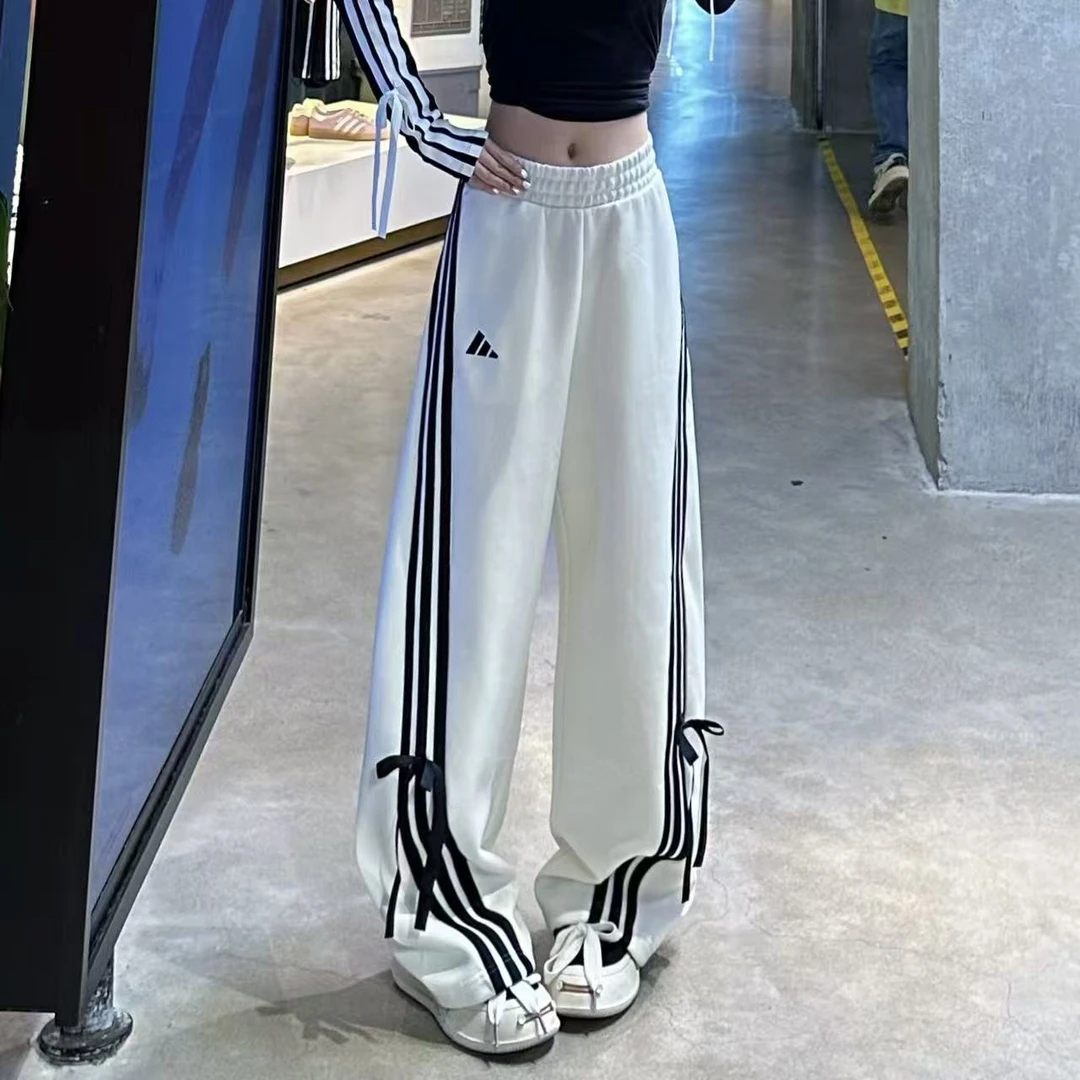 adidas阿迪达斯女款秋冬新款宽松舒适休闲百搭香蕉扭扭裤 KG3857