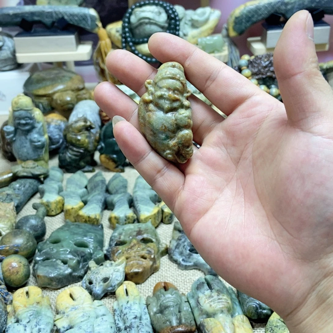 岫岩河磨玉（透闪石质玉）手把未镶嵌