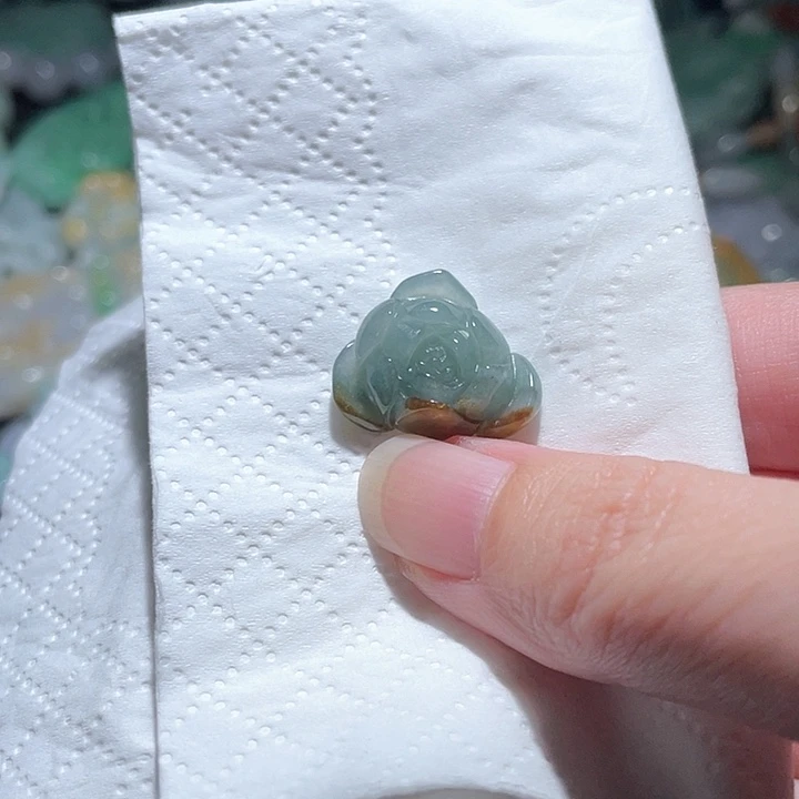 颈饰未镶嵌翡翠天