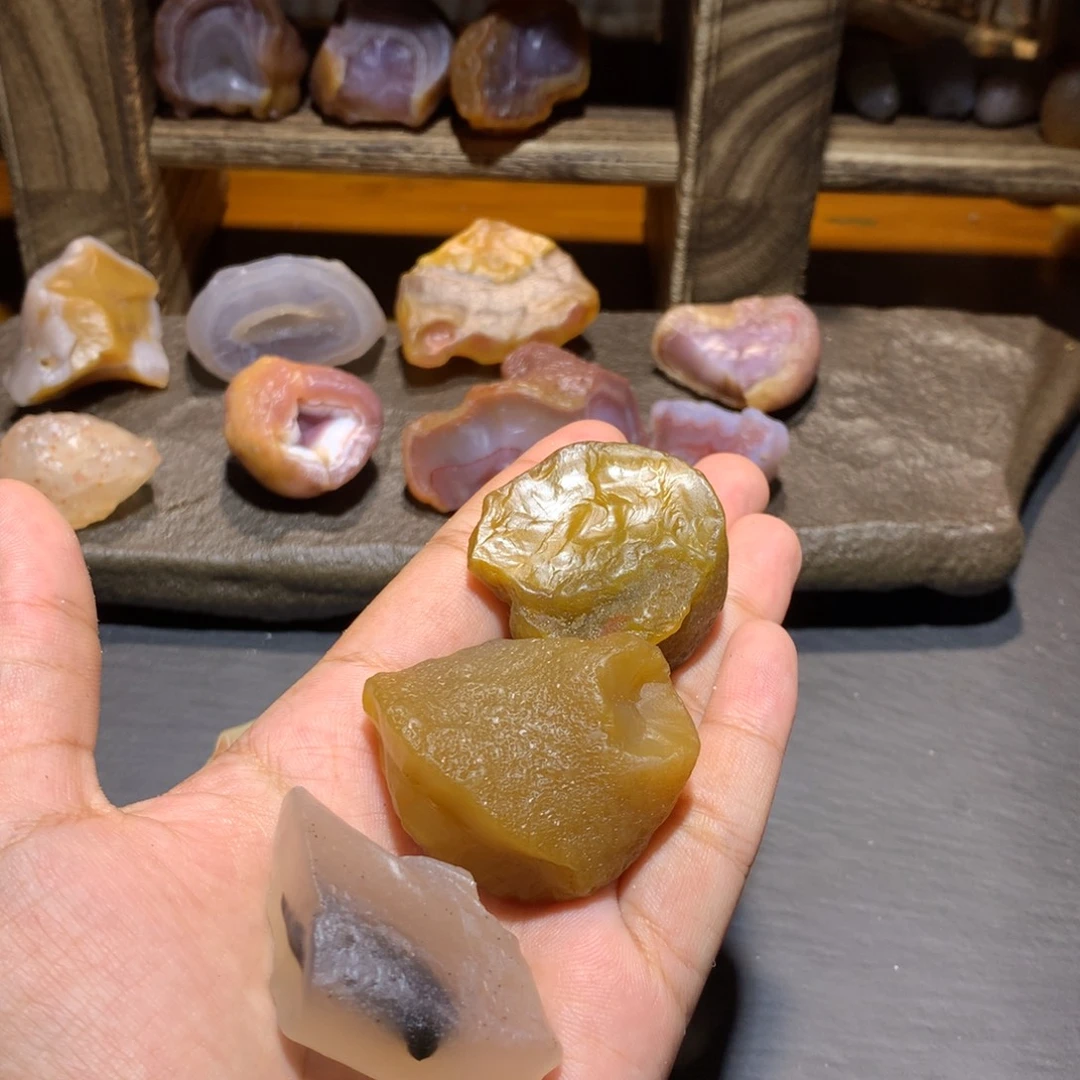 未镶嵌玛瑙/玉髓珠宝奇石