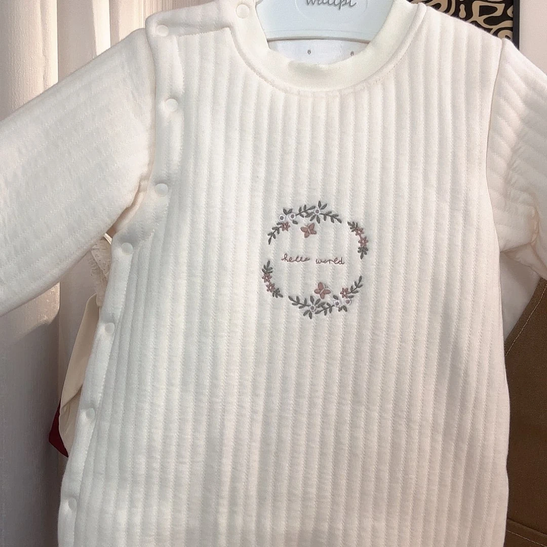 5***豆刺绣160g加棉连体90