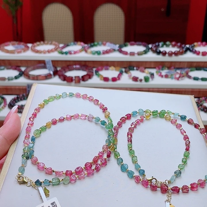 未镶嵌碧玺颈饰多样性发其一