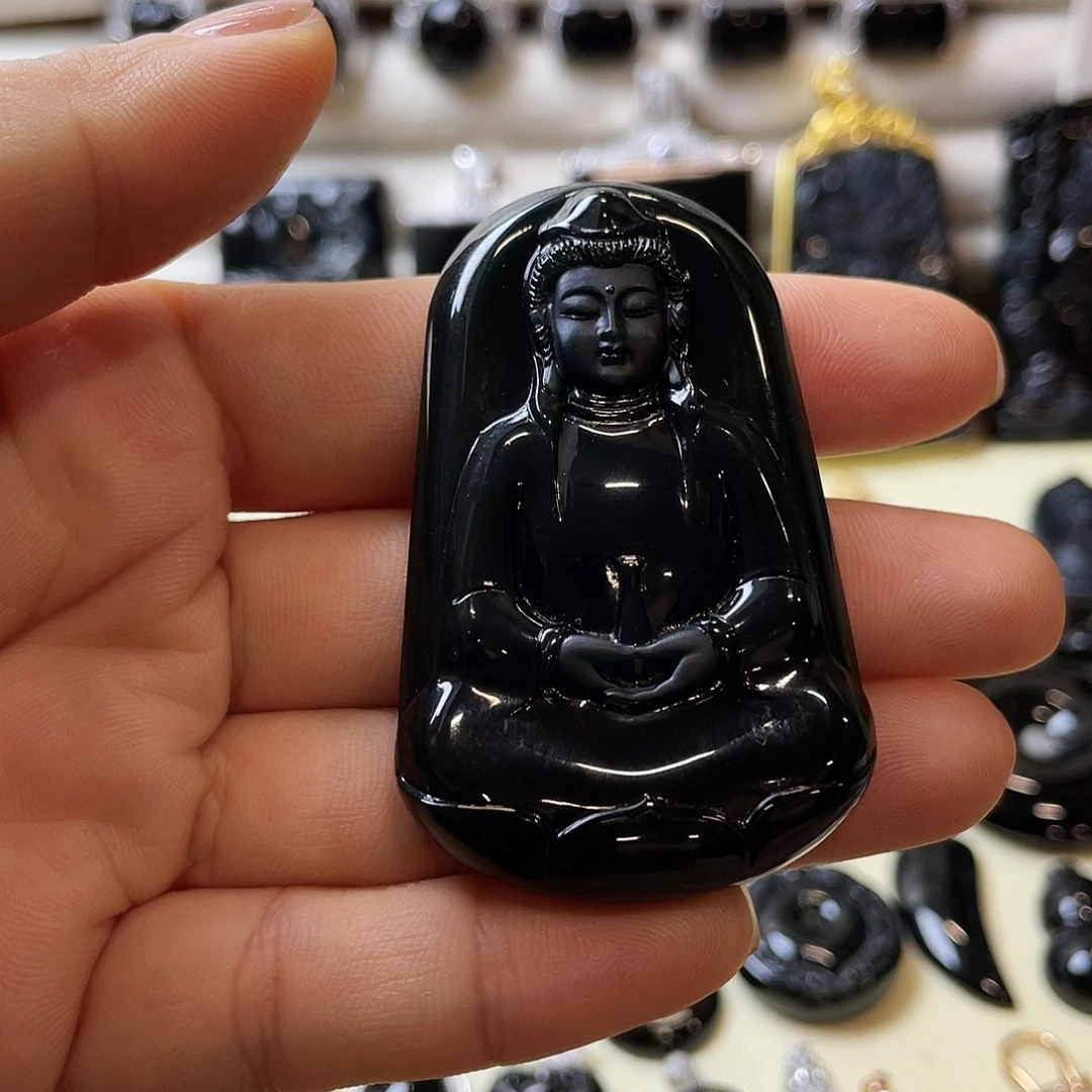 T***s翡翠未镶嵌颈饰墨翠