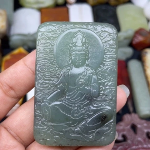 蛇纹石玉未镶嵌颈饰99