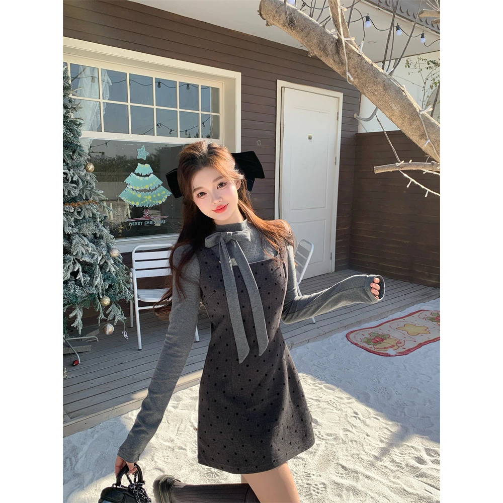 韩系甜美减龄蝴蝶结长袖T恤波点背带裙两件套女秋季新款时尚套装