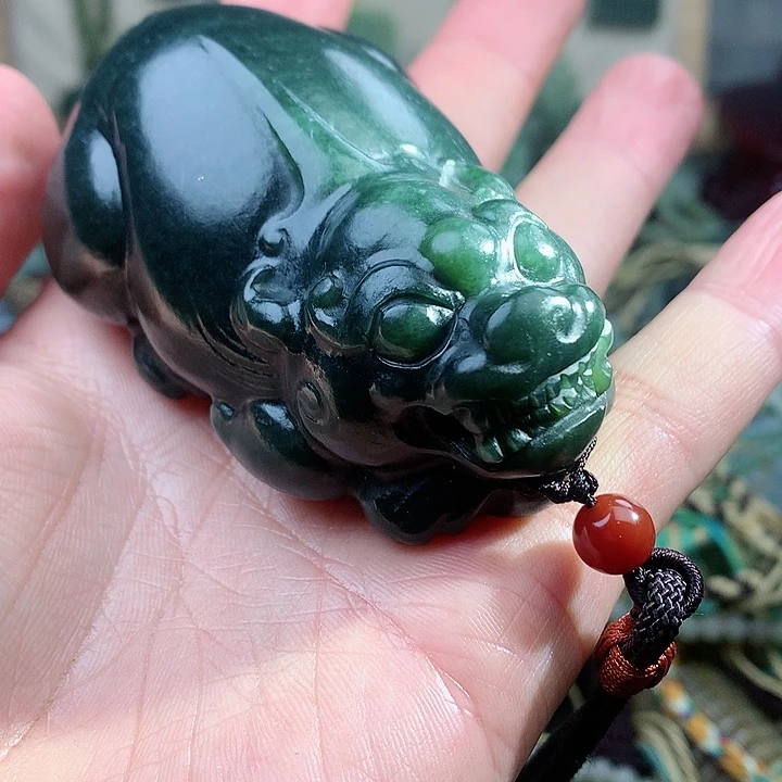 未镶嵌和田玉挂件