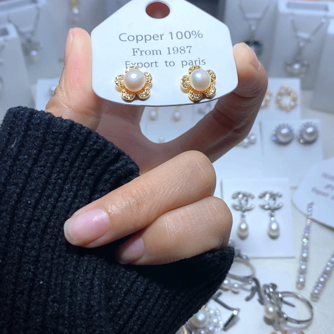 淡水珍珠耳饰未镶嵌