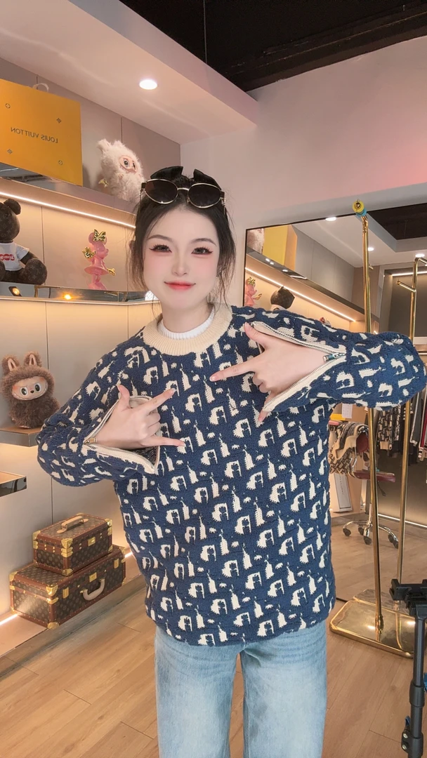 【小刘】2025秋冬高端针织提花圆领毛衣蓝色男士轻奢加厚保暖外套