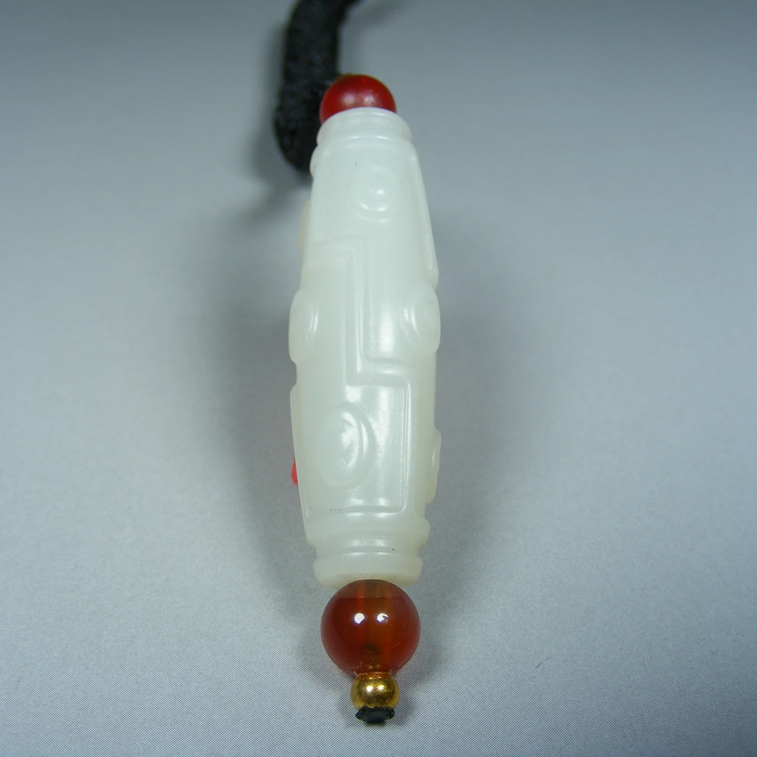 和田白玉浅浮雕多眼纹饰大玉珠