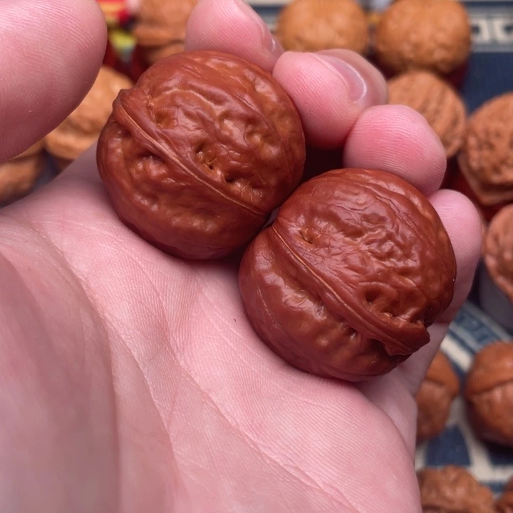 C***c文玩核桃把件至尊虎头