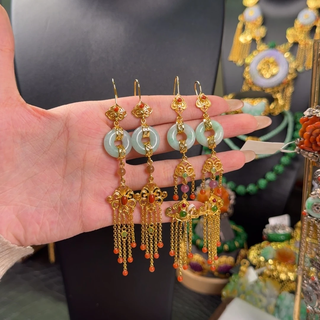 翡翠未镶嵌颈饰福利款耳坠炸价