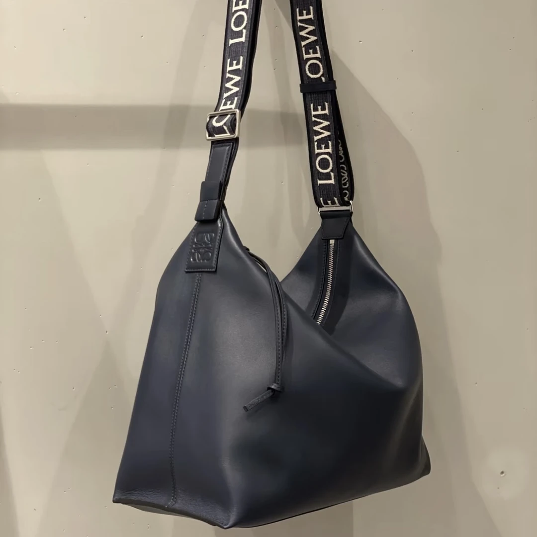 95新 LOEWE/罗意威 罗意威玛瑙蓝大号Cubi斜挎包/送中检/