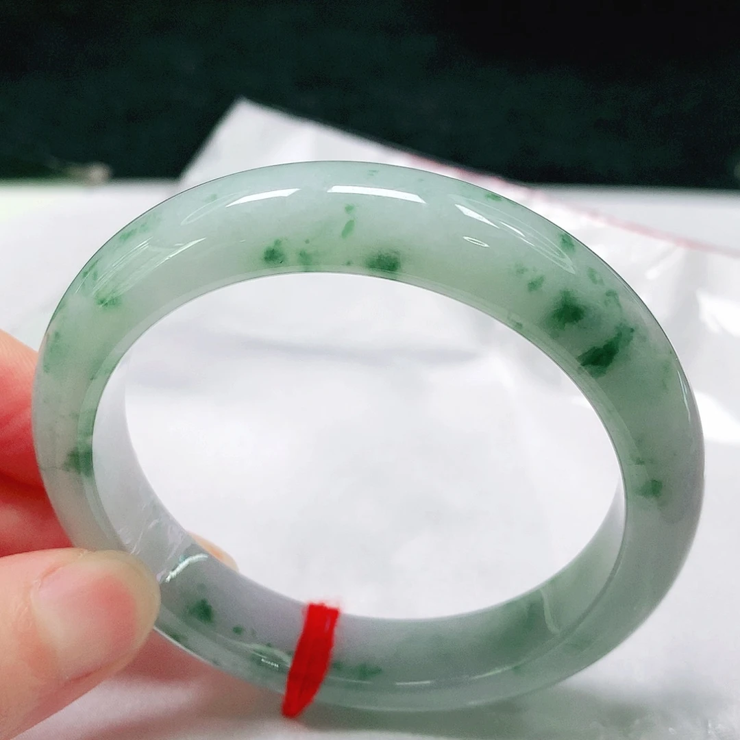 翡翠手镯未镶嵌8 号翡翠手镯