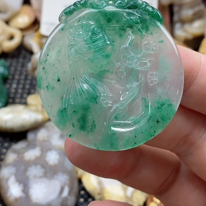 石英质玉颈饰未镶嵌