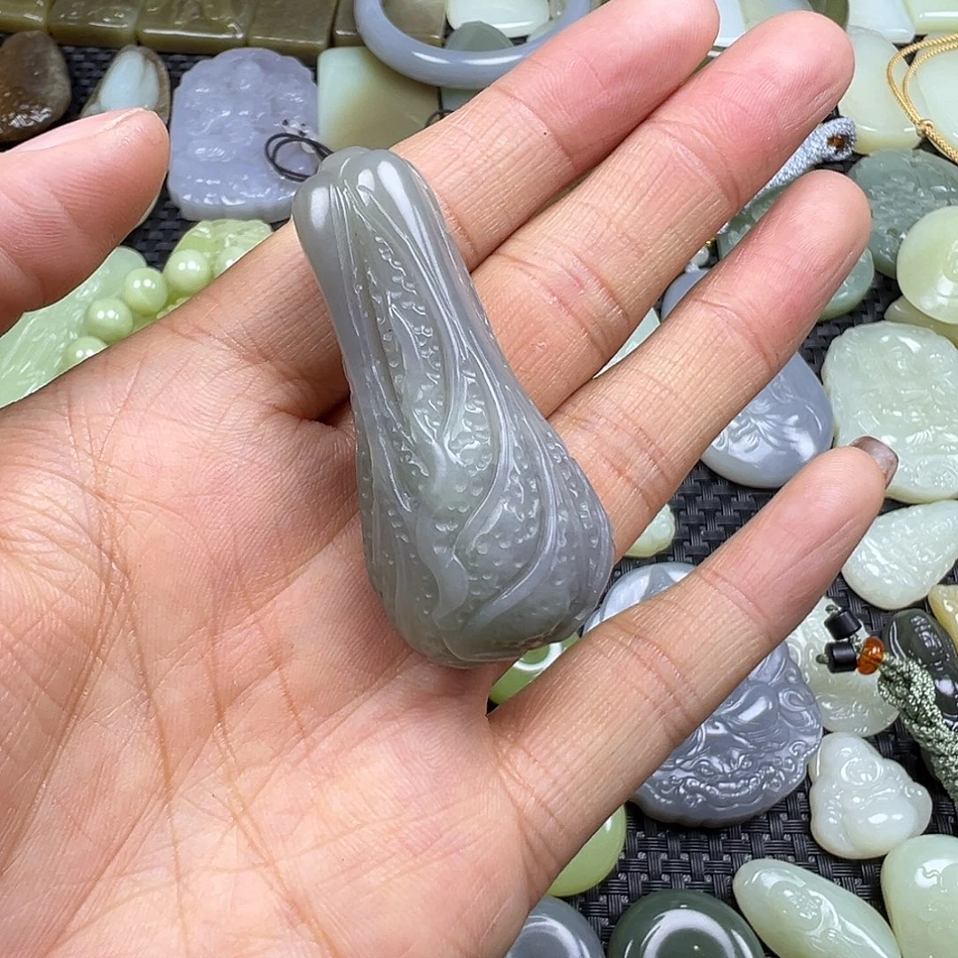 和田玉未镶嵌颈饰卡51.8