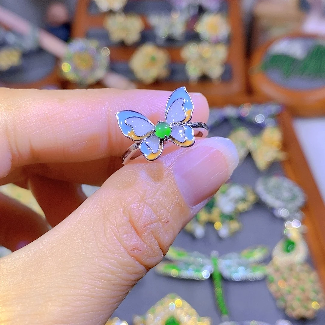 颈饰银S925镶嵌翡翠