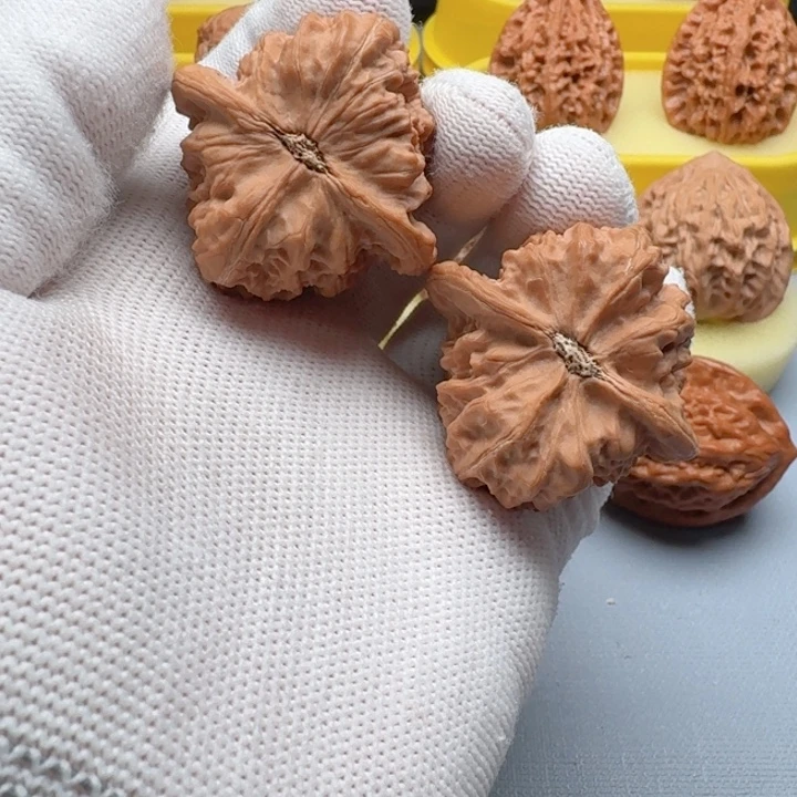 核桃41尺火焰马蹄文玩