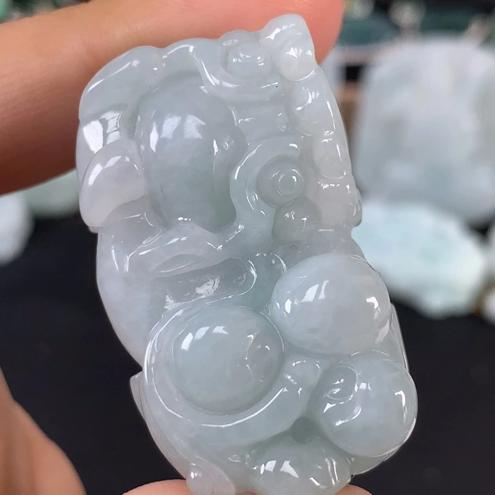 颈饰未镶嵌翡翠貔貅