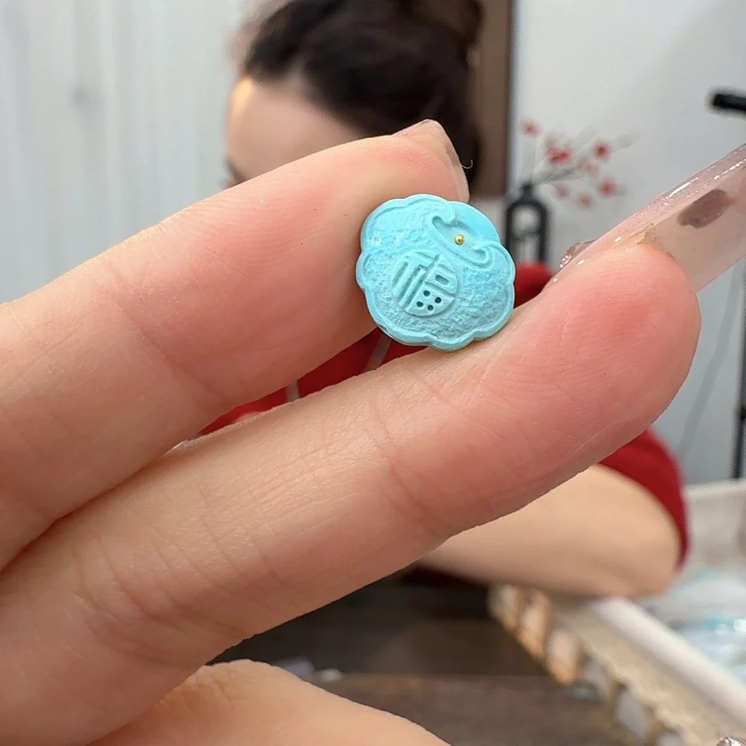 绿松石未镶嵌珠宝奇石