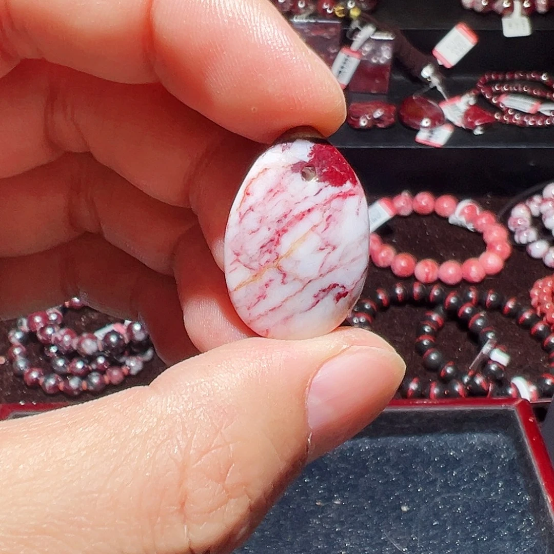 天然辰砂纯天然吊坠