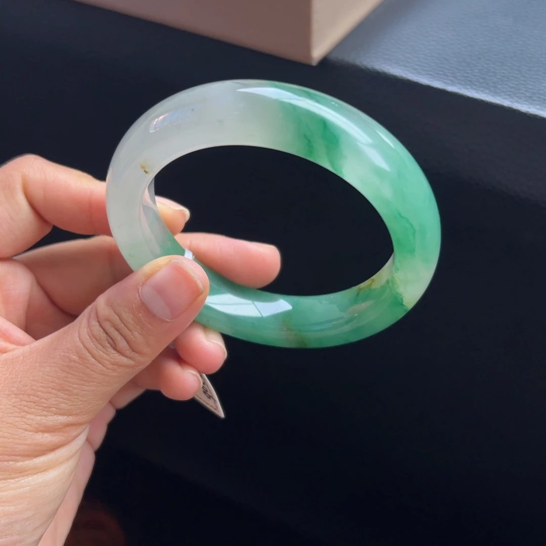 石英质玉未镶嵌手镯非洲翠5758