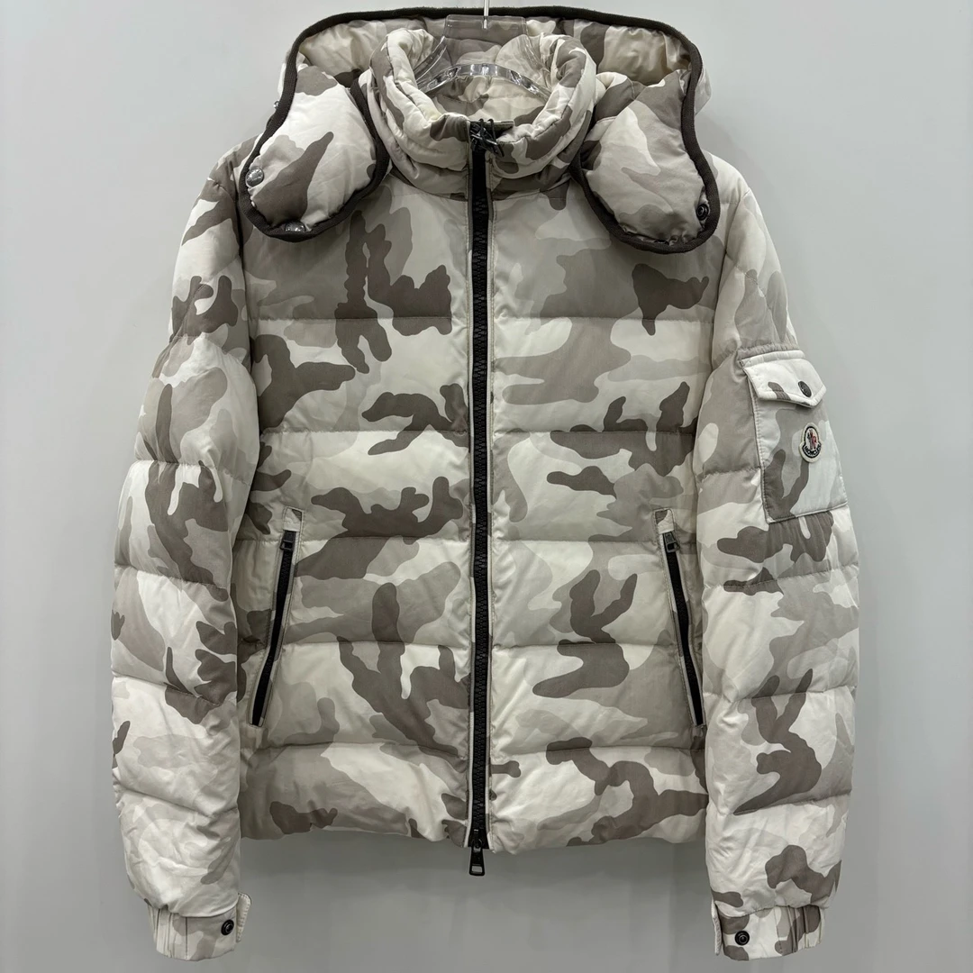 95新 MONCLER 刺绣logo连帽迷彩羽绒服/尺码2/编号6574