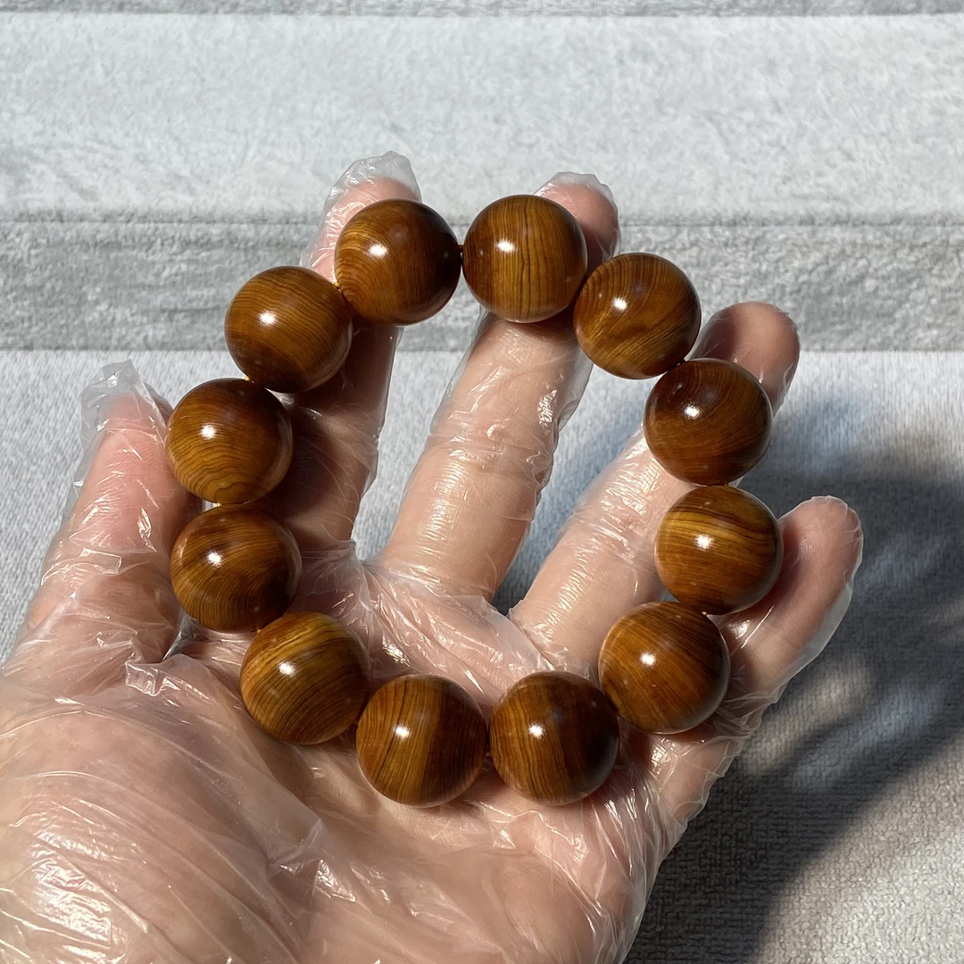 太行悬崖侧柏,2.0黑油雷料,多色,高货微瑕,统一度不高,大漏