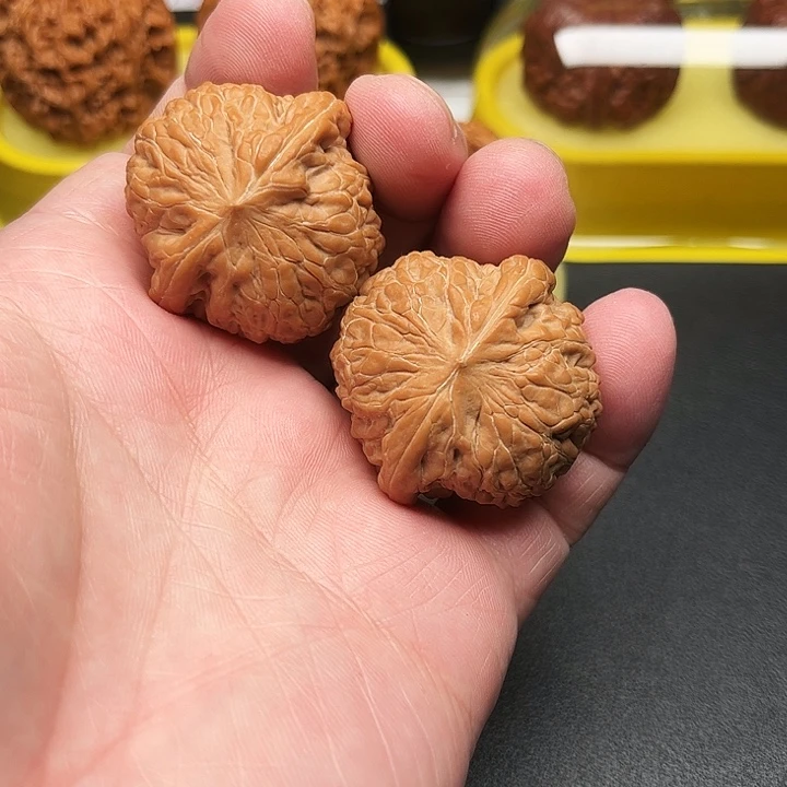 文玩核桃吊坠37全品铁锤