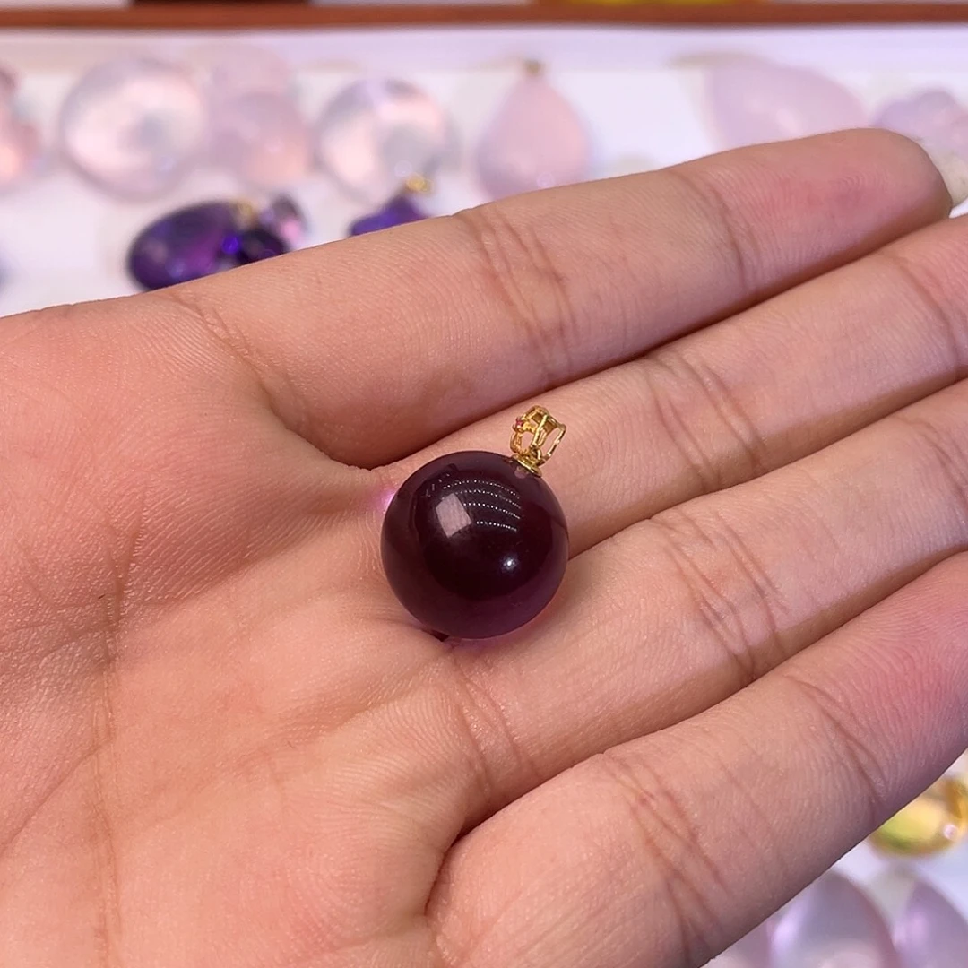 水晶颈饰18K金镶嵌紫水晶吊坠