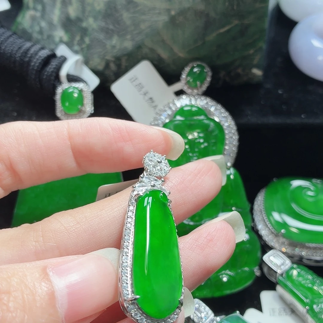 翡翠银S925镶嵌颈饰