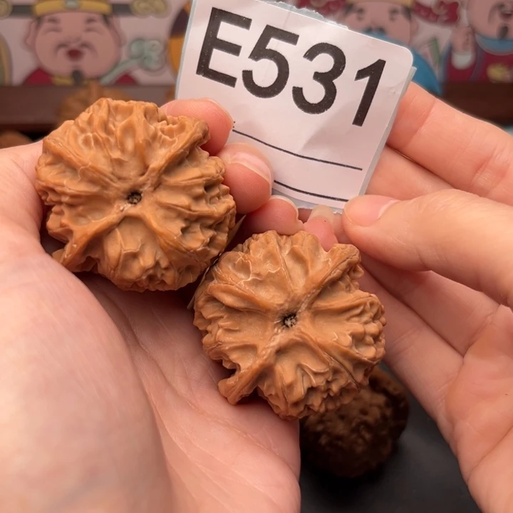 守***福文玩核桃吊坠531苹果42