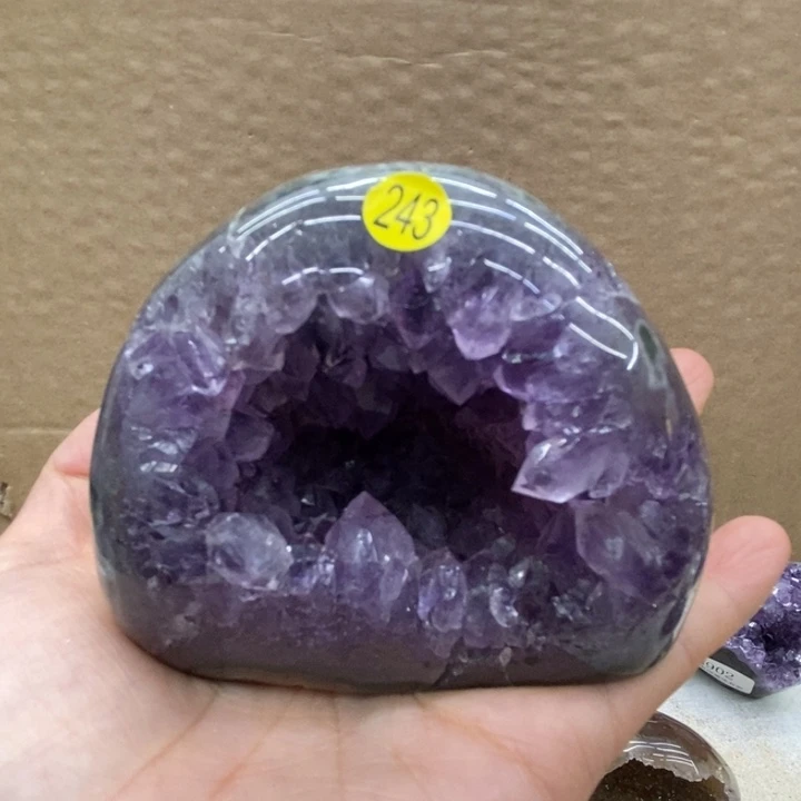 紫晶大型摆件（非配饰）未镶嵌