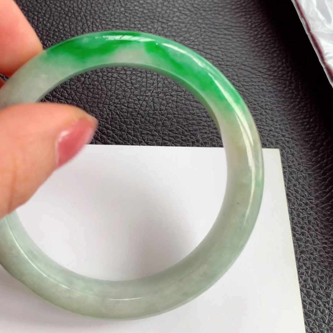 佛***g翡翠手镯未镶嵌14好