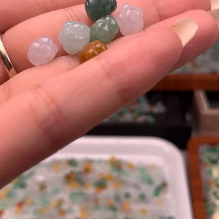 翡翠散珠佳*莲花珠6个