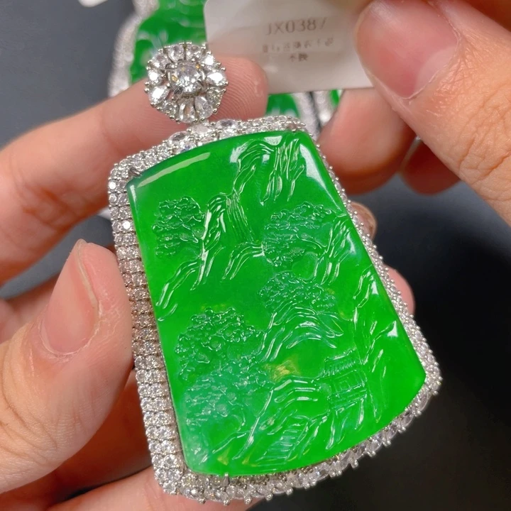 【闪购商品】颈饰银S925镶嵌翡翠翡翠