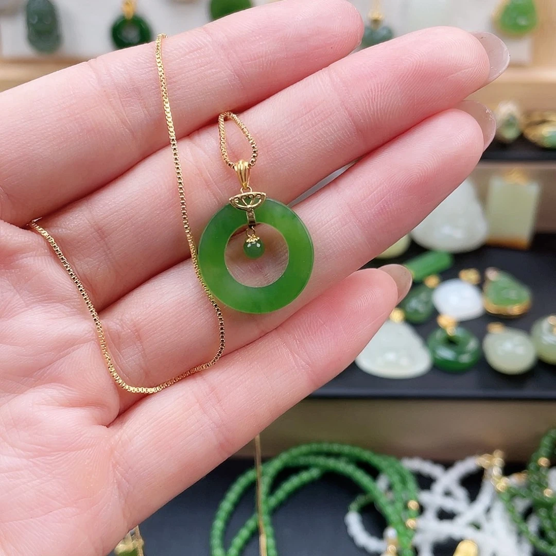 颈饰未镶嵌和田玉