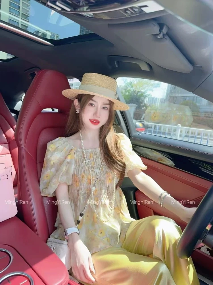 【钰姐精选】名依8807-方领碎花显瘦短款小衫一字肩泡泡袖甜美