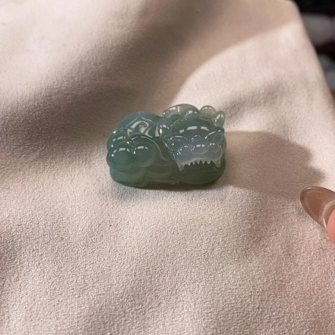翡翠未镶嵌颈饰天然翡翠吊坠貔貅