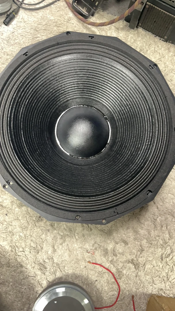 十八寸喇叭一个，不包邮