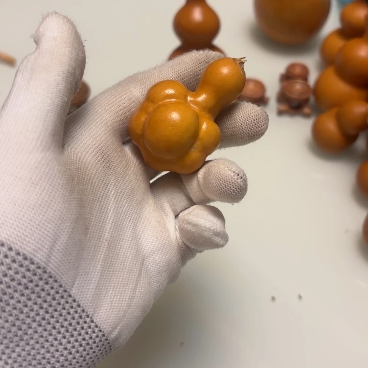 Z***4天然手捻的老皮葫芦