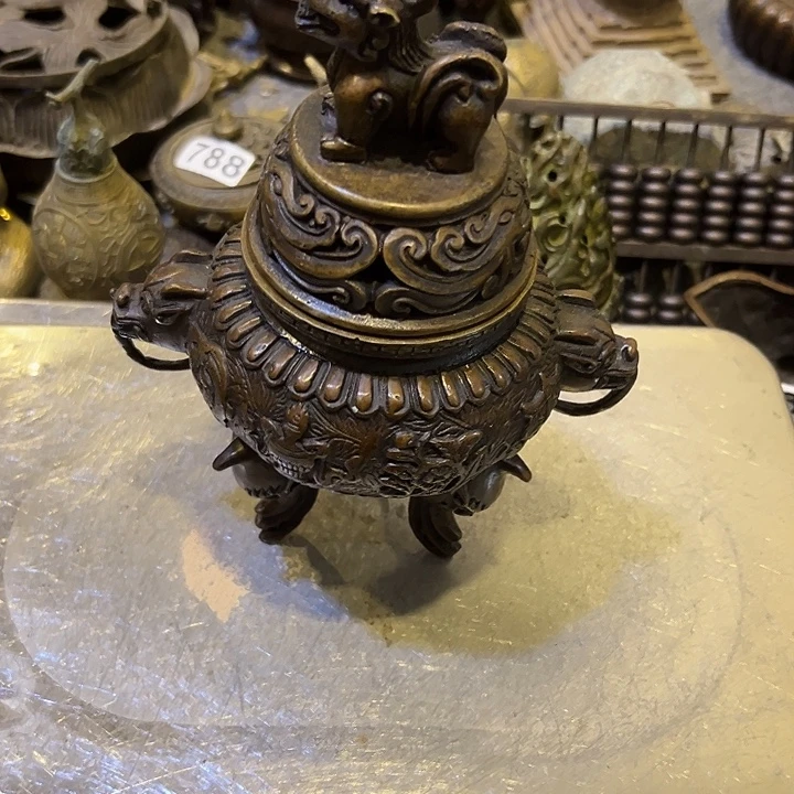 钟***菊黄铜摆件，文房工艺品摆件