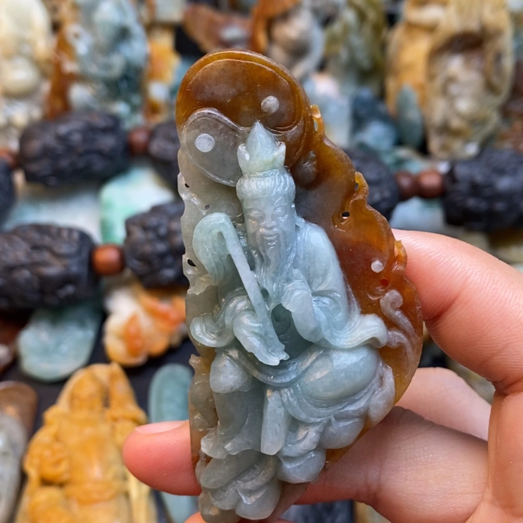 定制翡翠未镶嵌特色1