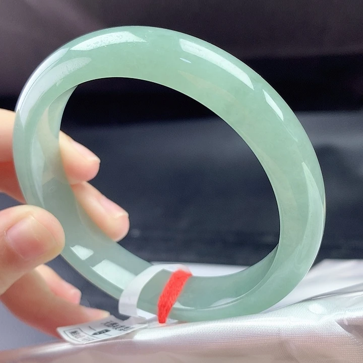 翡翠未镶嵌手镯57圈