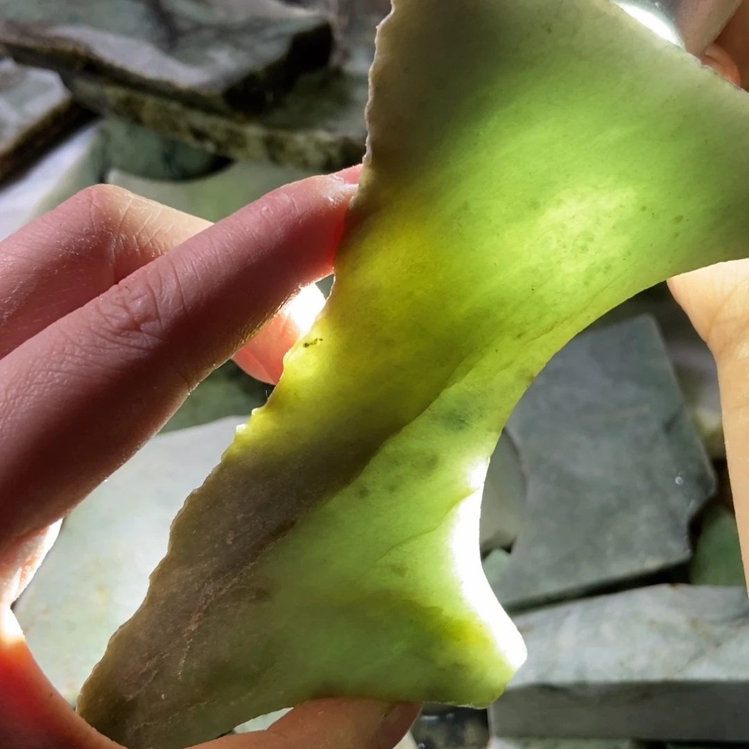 翡翠未镶嵌把件天然翡翠