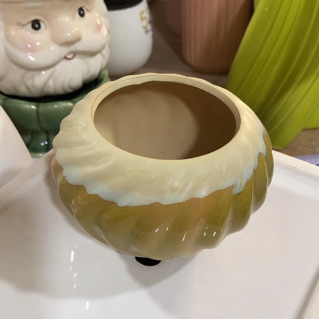摆件陶盆有孔 瑕疵介意勿拍